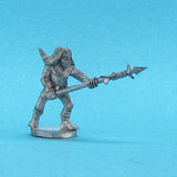 Wood Elf thrusting Spear