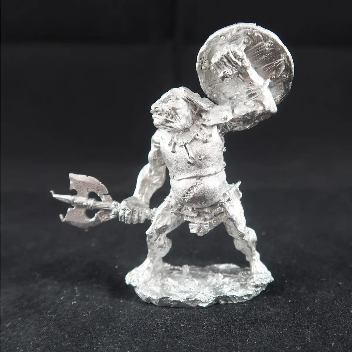 Armoured Ogre with Axe