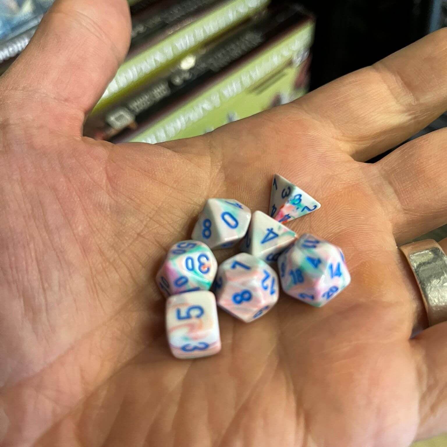 Chessex Chessex Festive Pop Art/Blue 7er MINI Set