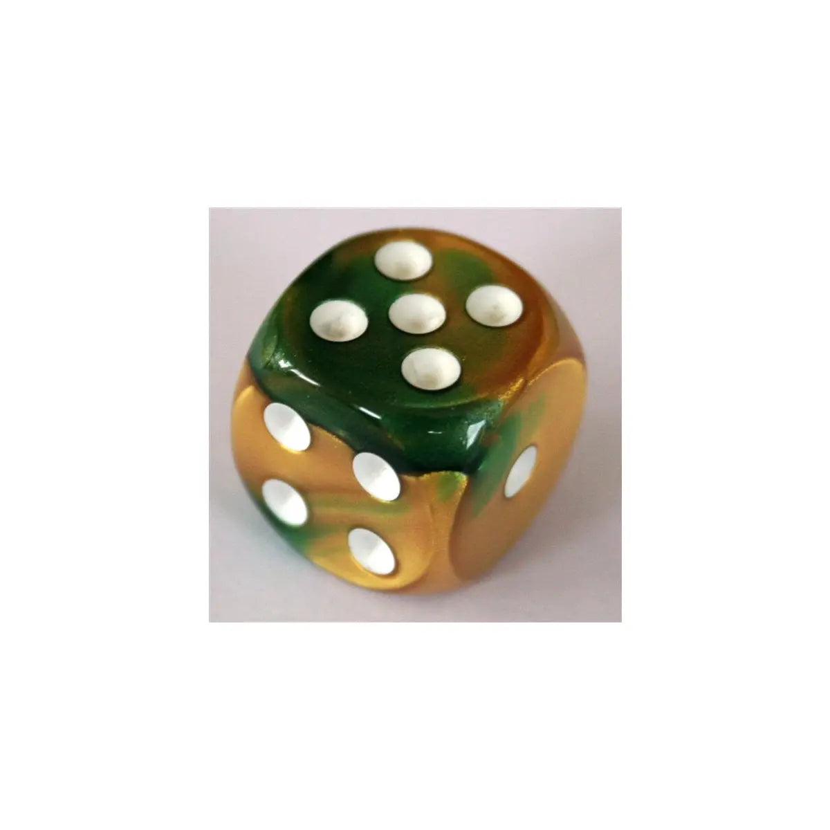 Chessex Gemini Gold-Green W6 20mm