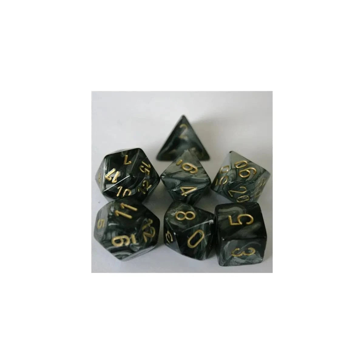 Chessex Chessex Lustrous Black/Gold Set