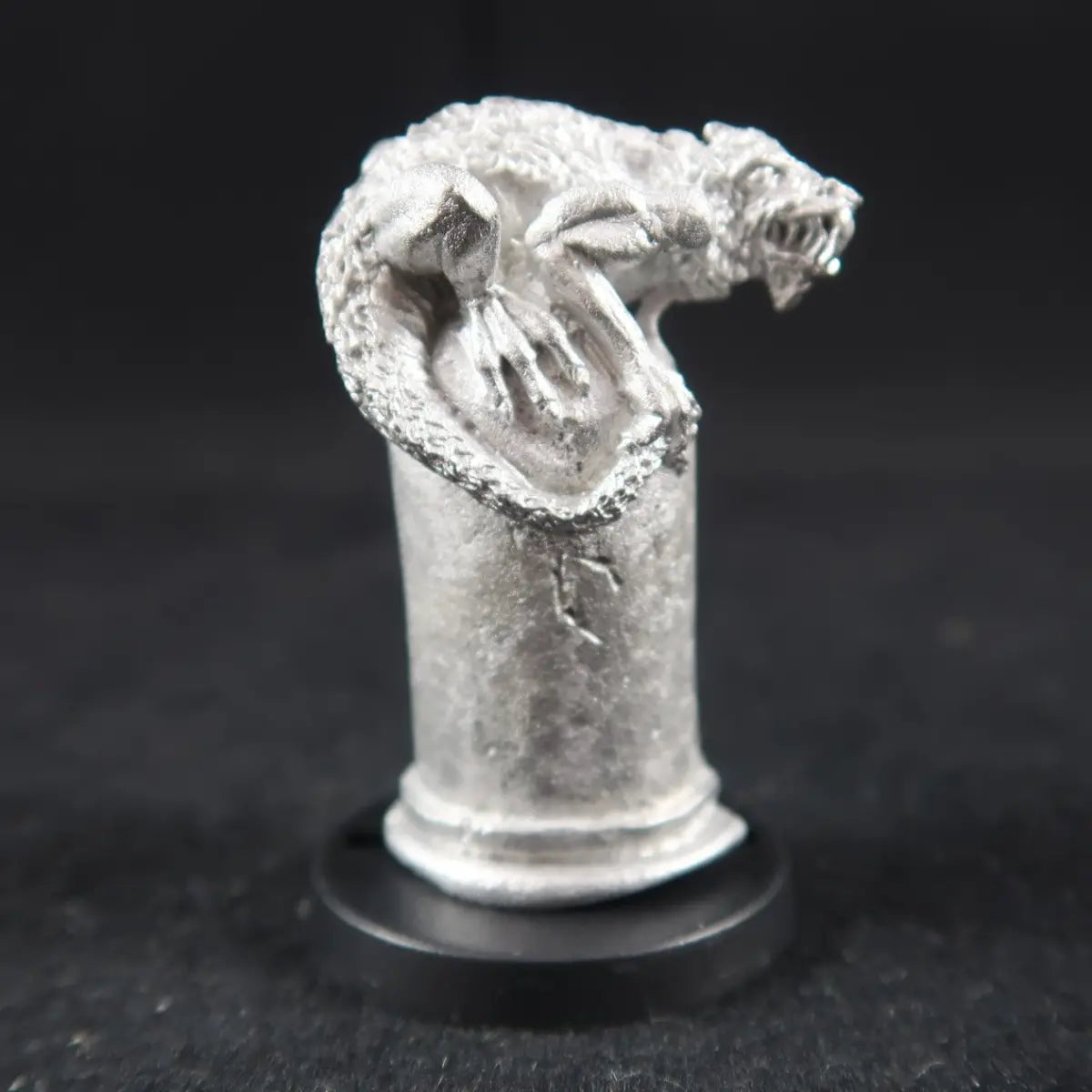 Earthdawn Beast on ruined Column