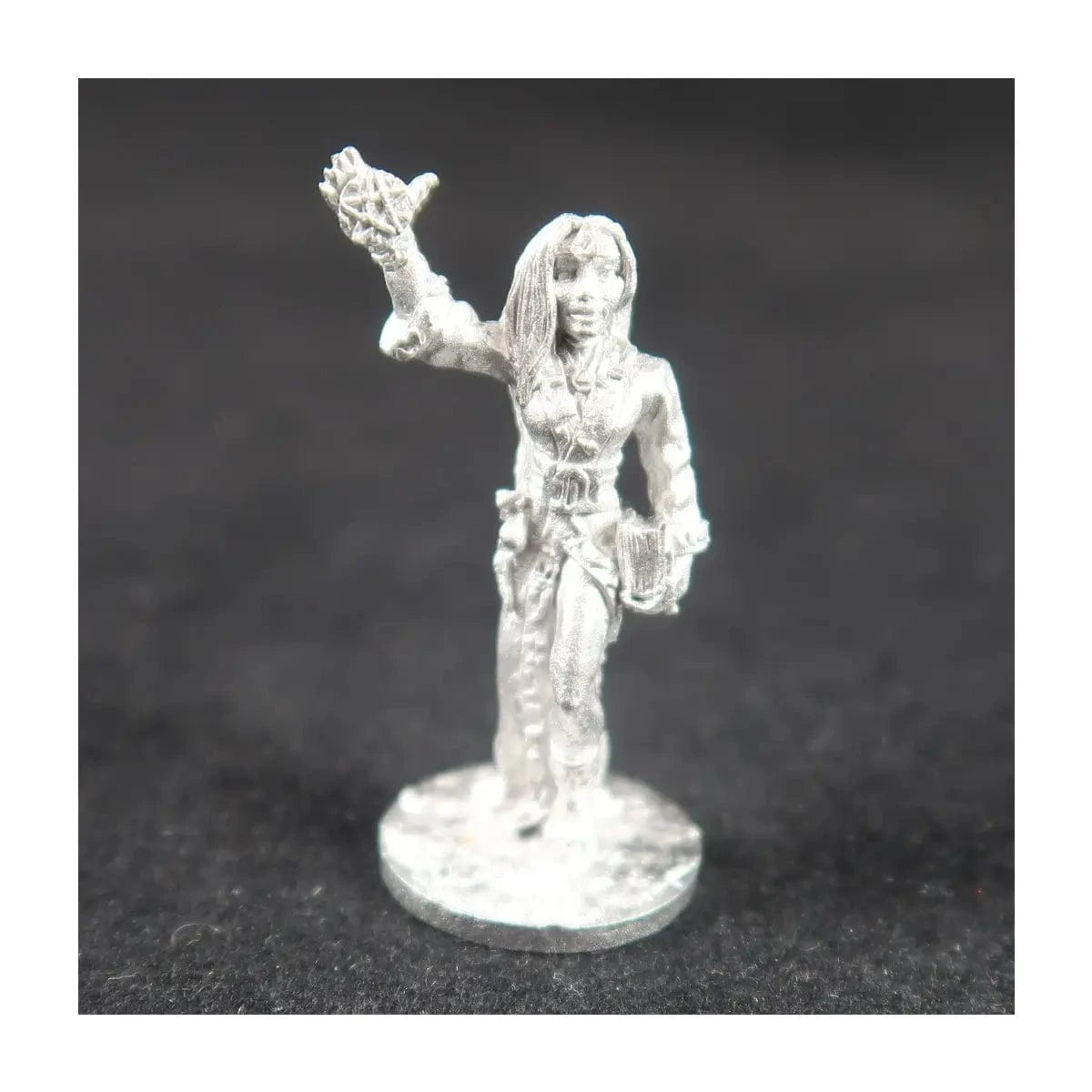 Ral Partha Female Magic User - Tulamidische Magierin