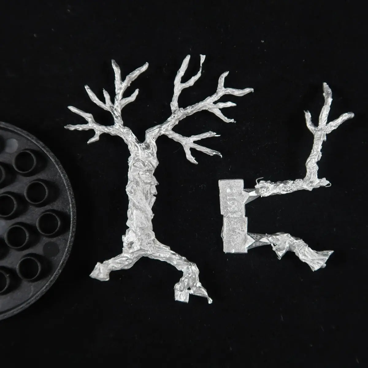 Goblin Deadwood Tree