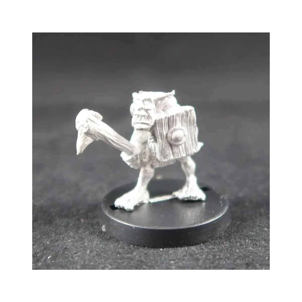 Ral Partha Goblin with Mace #1