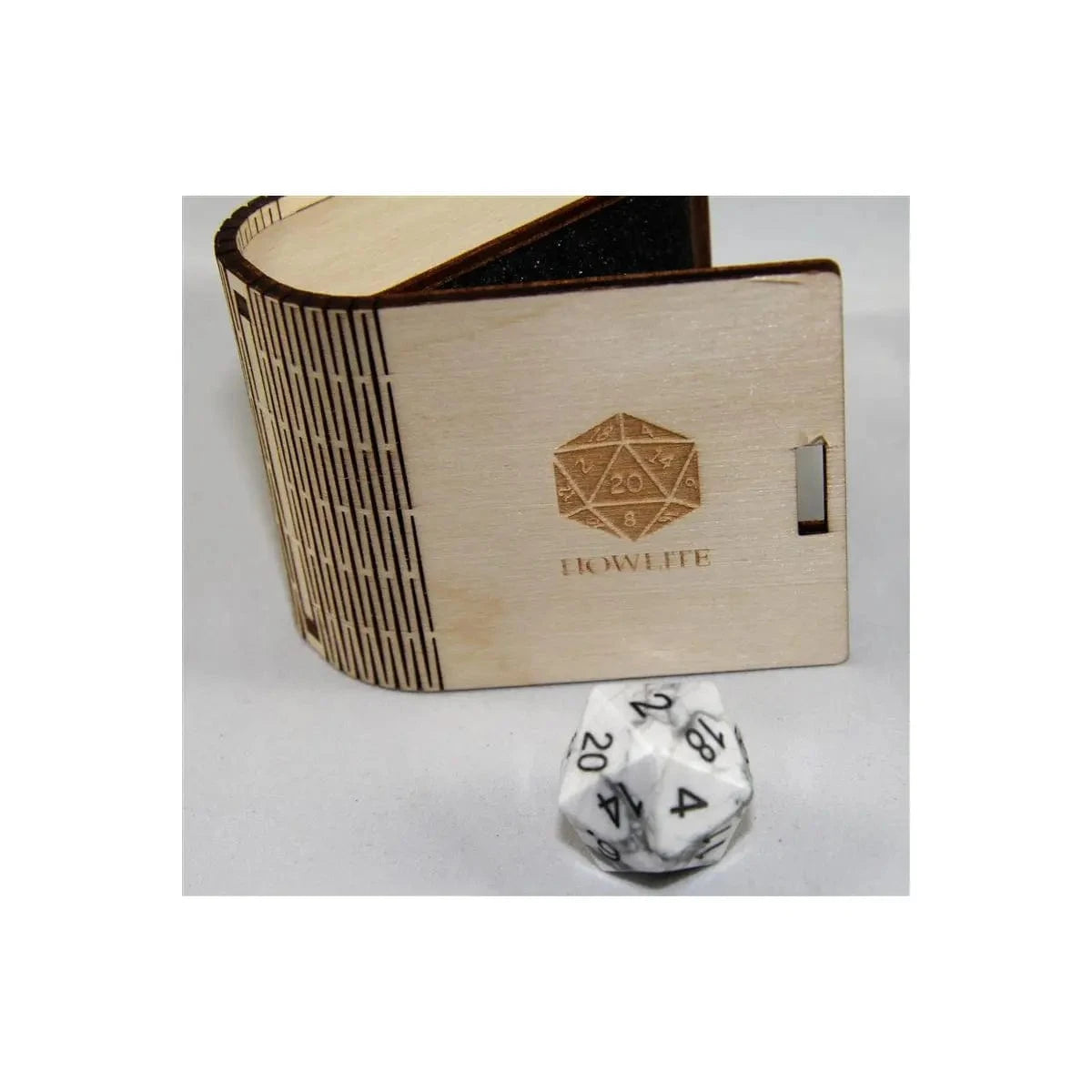 Blackfire Howlite W20