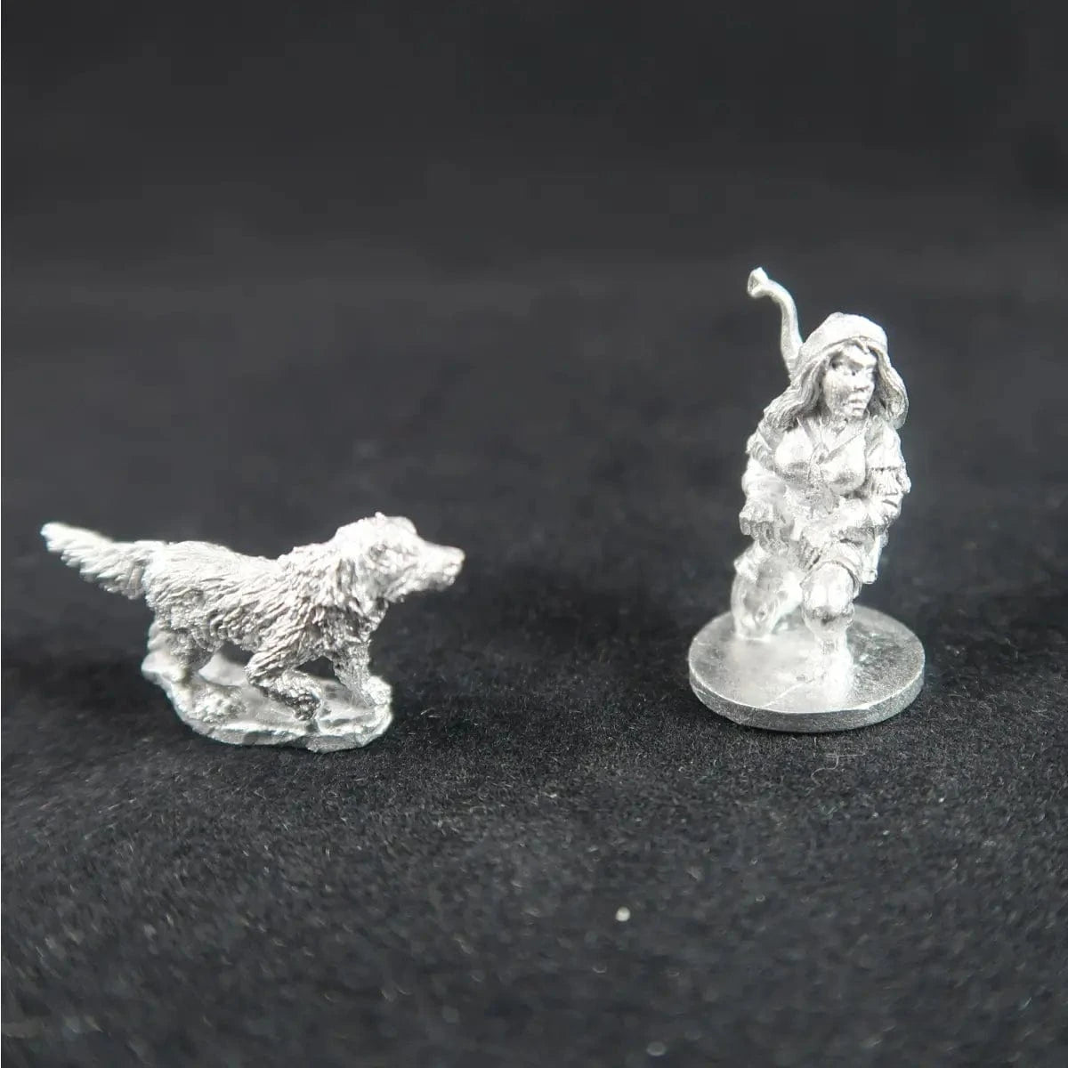 Ral Partha Huntress with Dog