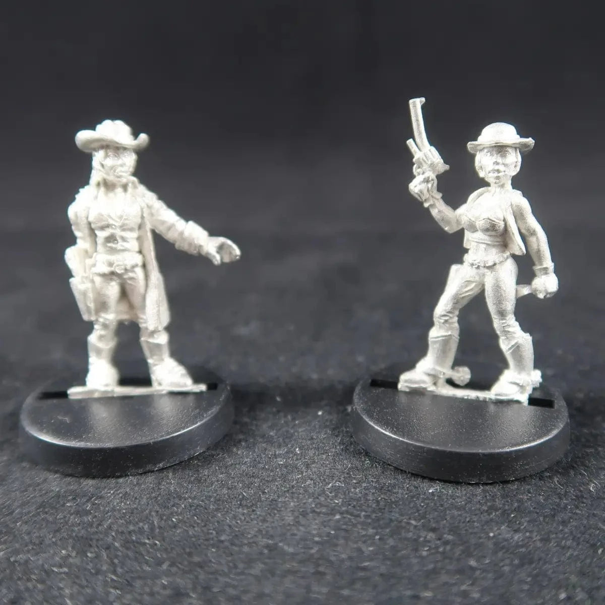 Ral Partha Lady Gunfighters