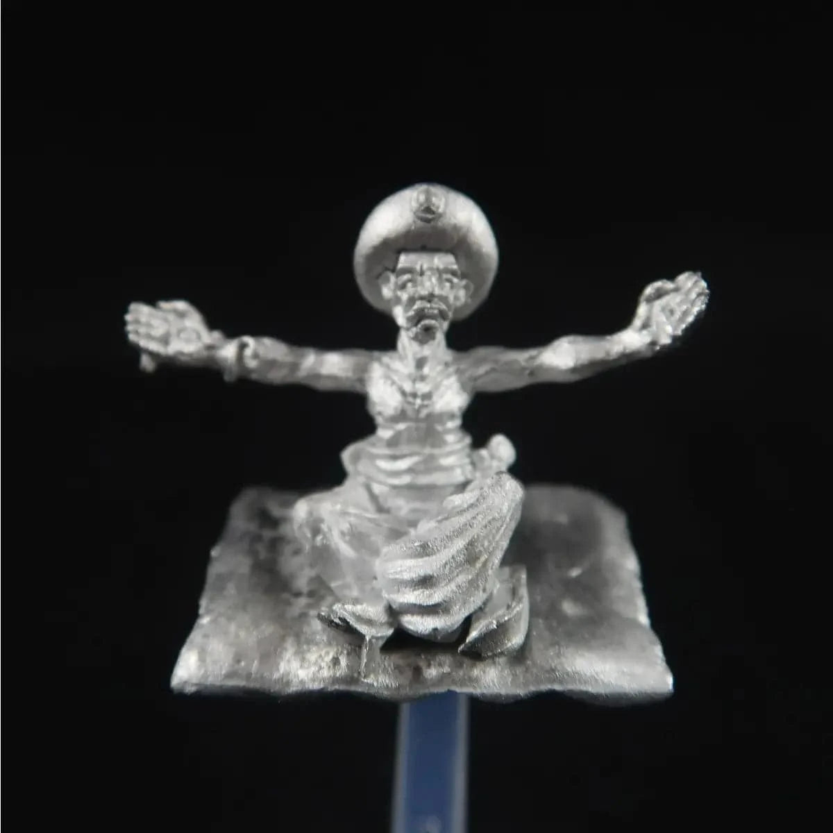 Ral Partha Magician on flying Carpet