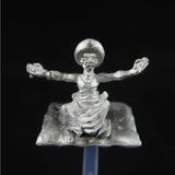 Ral Partha Magician on flying Carpet