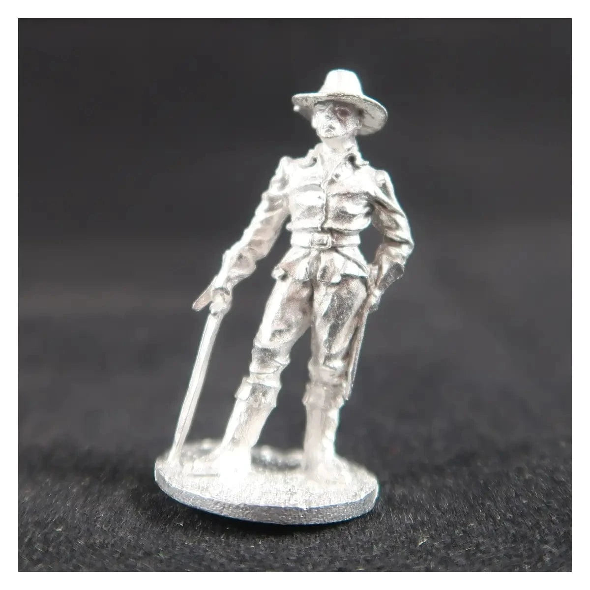 Ral Partha Male Rogue