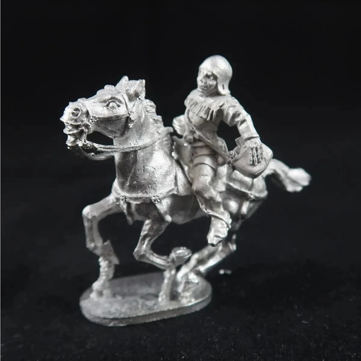 Ral Partha Middenrealm mounted Messenger