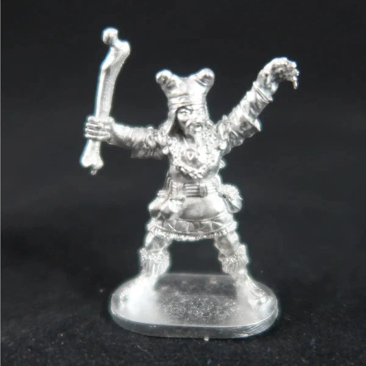 Ral Partha Nivesian Shaman