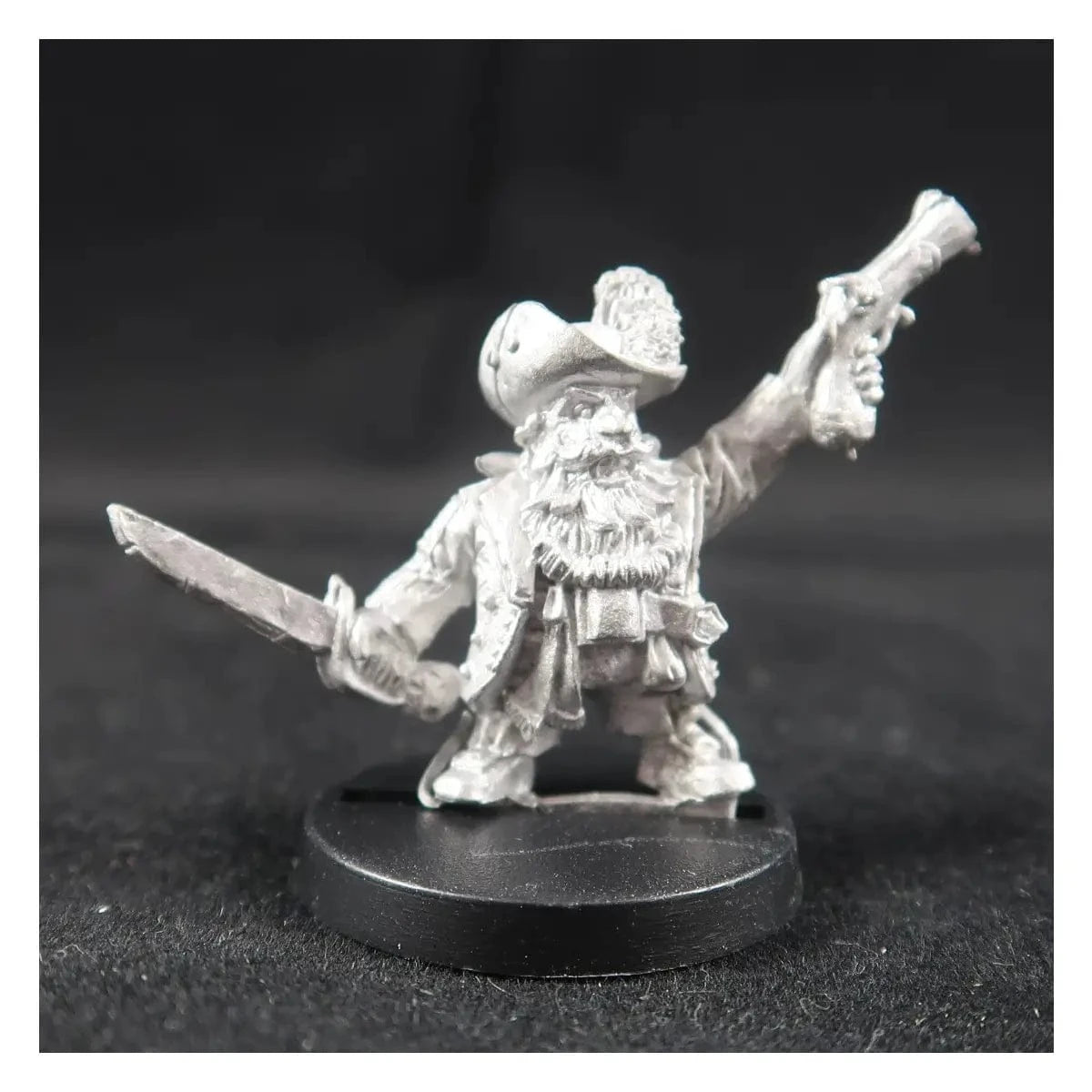 Ral Partha Pirate Dwarf King - Cap�n Redbeard