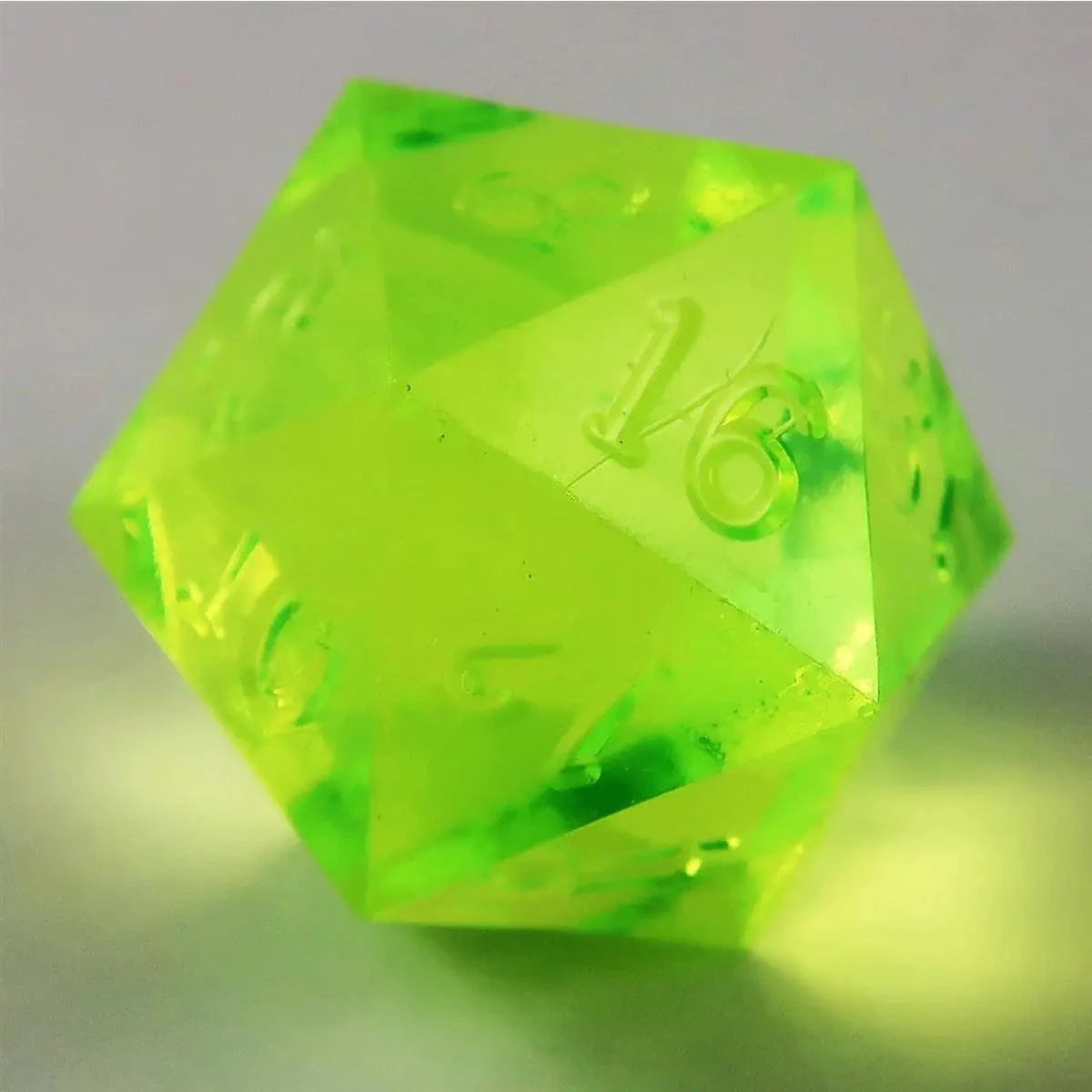 Game Science PräzisionsWürfel W20 gelb klar