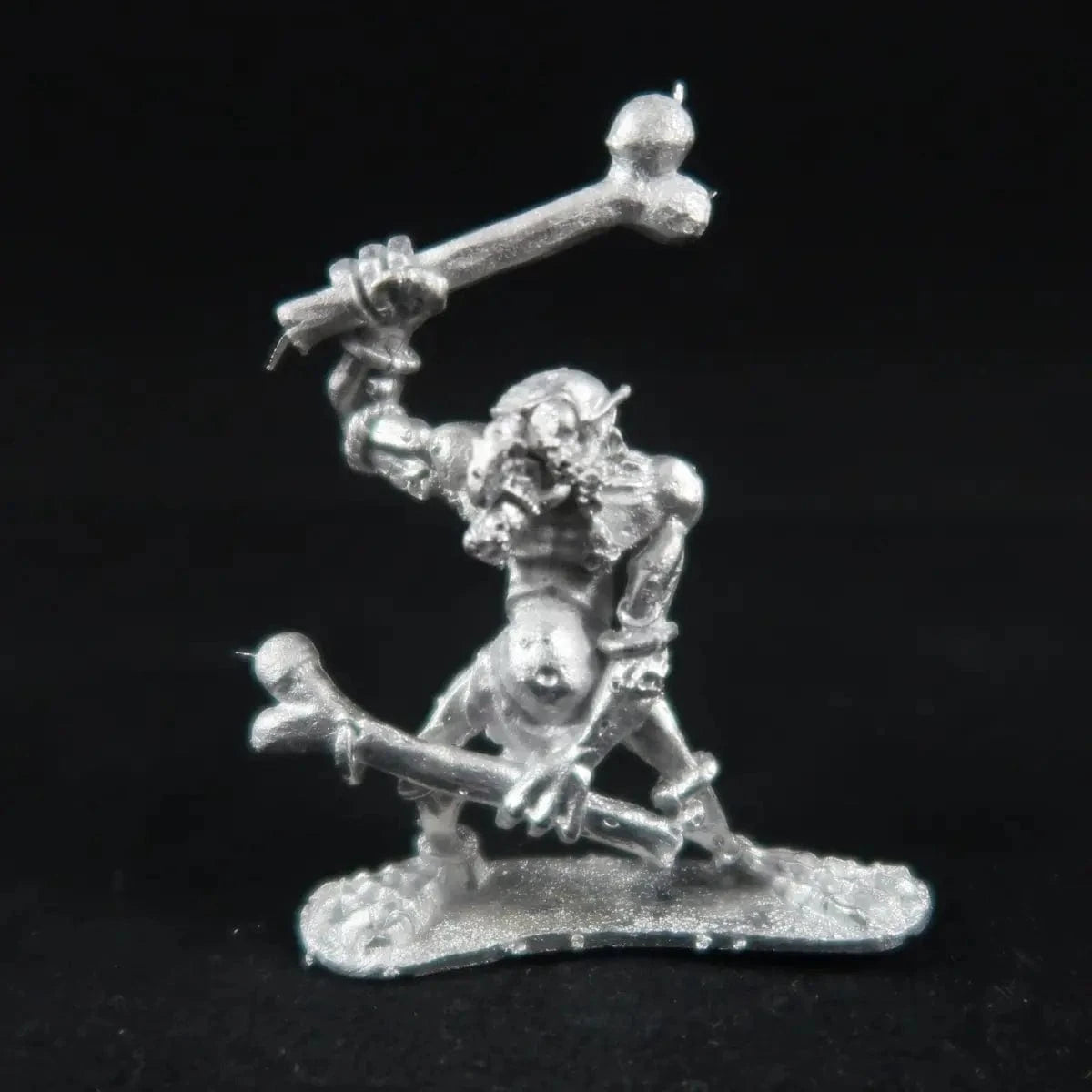 Ral Partha Troll with 2 Clubs