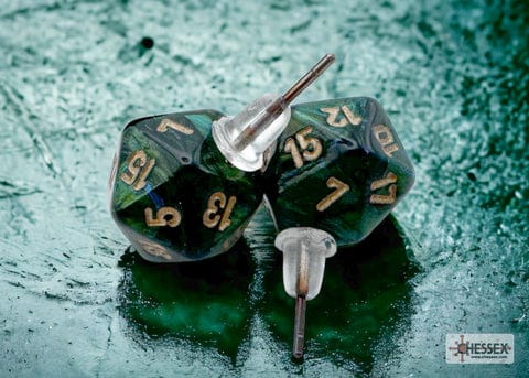Würfel Stube W20 Ohrring-Stecker Scarab Jade