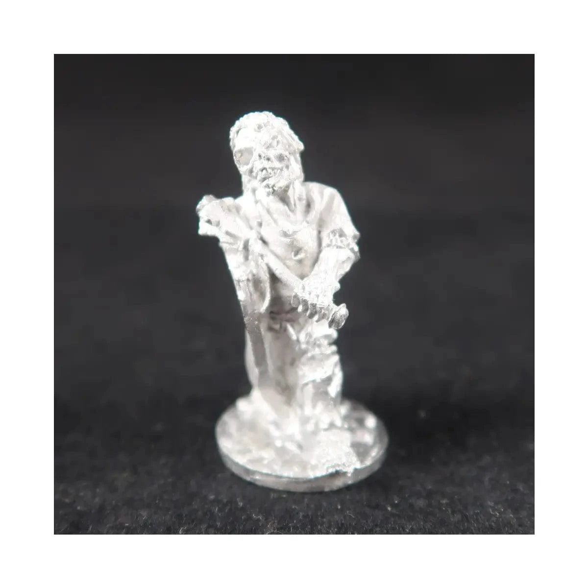 Ral Partha Zombie with Mace