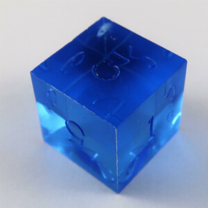 Precision dice D6 translucent blue