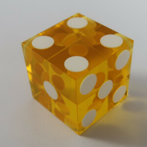 Casino dice yellow Bundle of 5